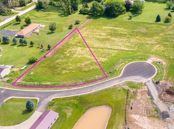 ASHMAN Road, BLACK CREEK, WI 54106