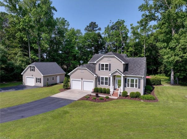 17502 Longview Drive, Smithfield, VA 23430