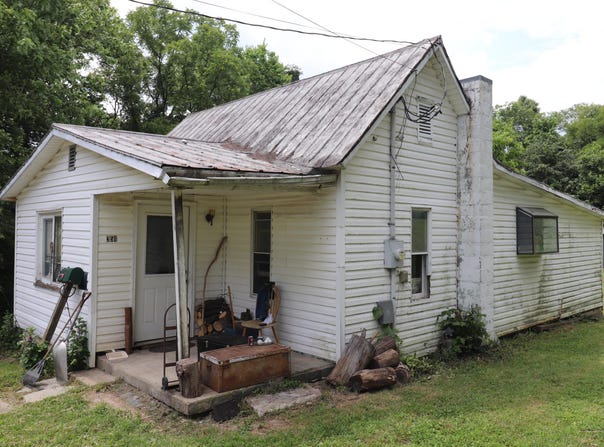 354 Garrett Avenue, Brooksville, KY 41004