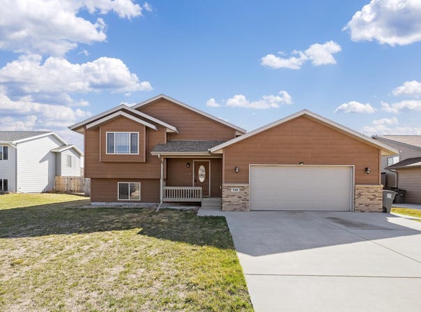 722 Radial Lane, Box Elder, SD 57719