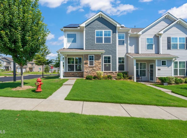 901 James J Freeland Memorial Drive, Hillsborough, NC 27278