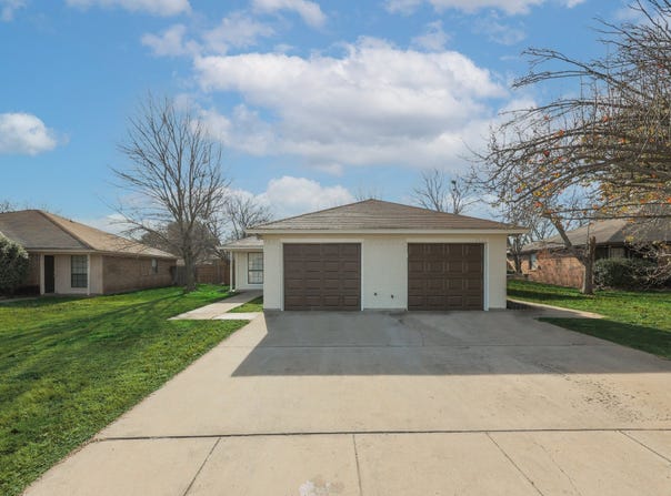 1817 San Rafael Street, Fort Worth, TX 76134
