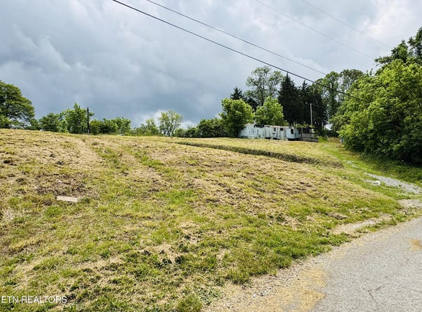Gamble Lane, LaFollette, TN 37766