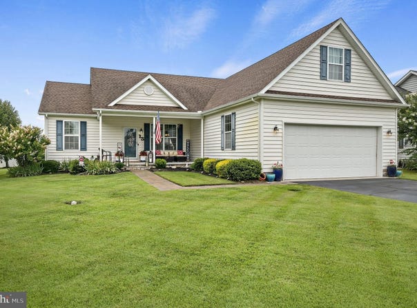 13 BURNING OAK DRIVE, FELTON, DE 19943