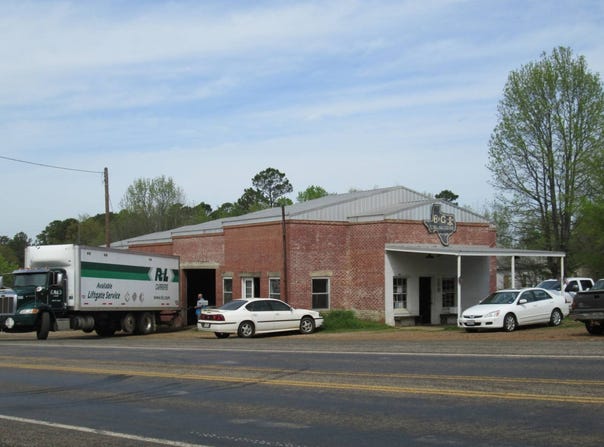 1000 W HOUSTON, Linden, TX 75563