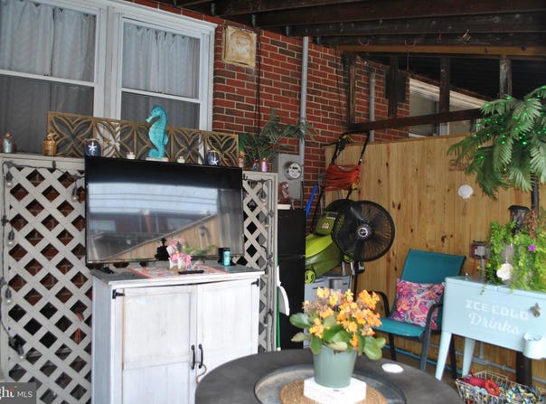 8131 DEL HAVEN ROAD, BALTIMORE, MD 21222