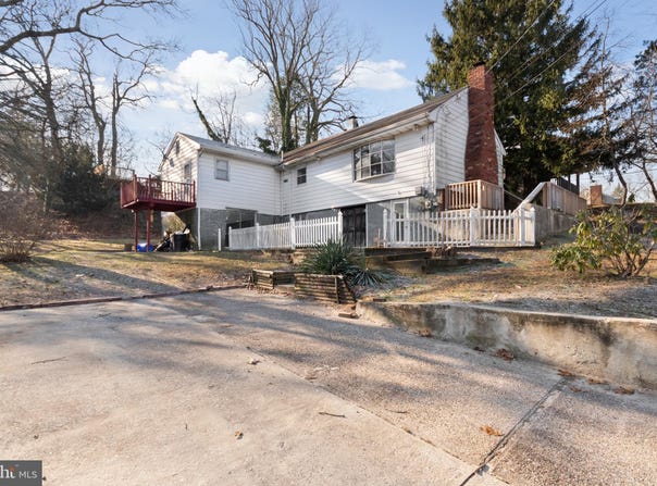 19 DAVIS AVENUE, CLEMENTON, NJ 08021