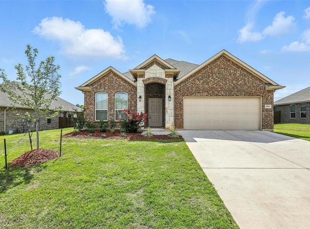 4004 Bendale Road, Benbrook, TX 76116