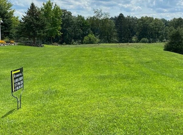 14869 Hilltop Drive, Cement City, MI 49281