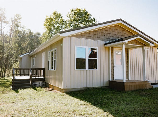 17404 SCIOTA Road, Corry, PA 16407