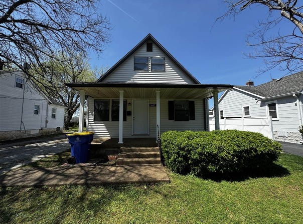1607 Nutwood Street, Bowling Green, KY 42104