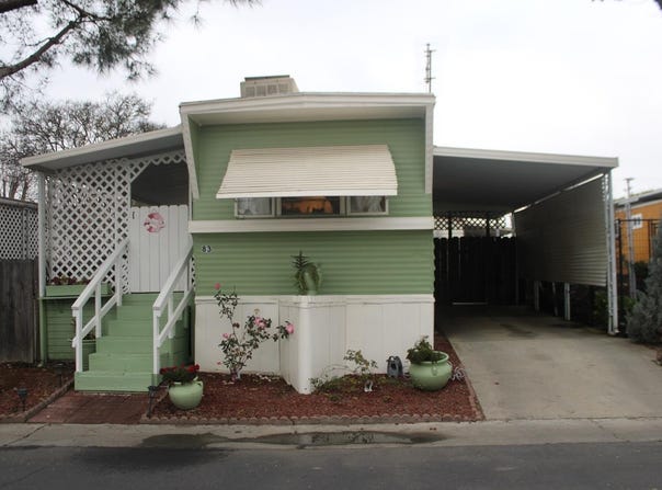 852 E Grangeville Boulevard, Hanford, CA 93230