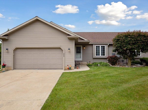 340 E 4th Street, Onsted, MI 49265