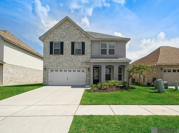 837 Elliston Dr, Gonzales, LA 70737
