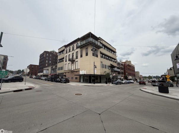 218 Jefferson Street, Burlington, IA 52601