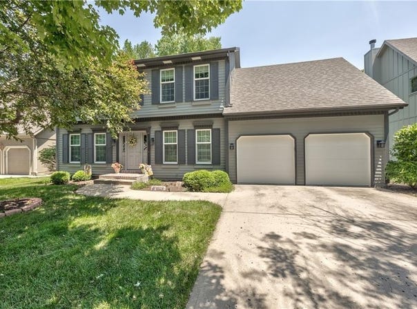 12825 Garnett Street, Overland Park, KS 66213