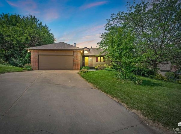 3665 Everett Drive, Manhattan, KS 66503