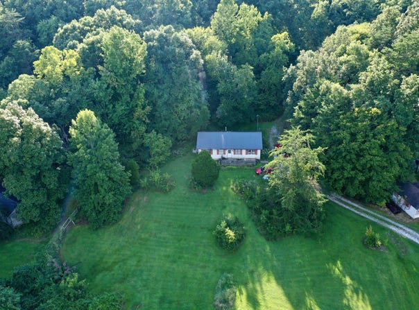 335 Smallwood Road, Stanton, KY 40380