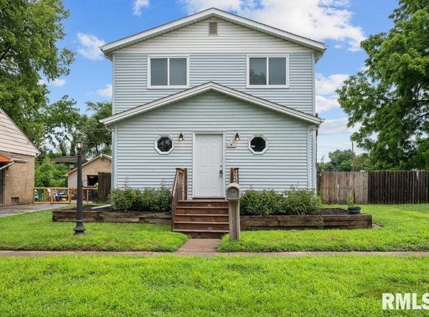 811 48TH Avenue, Rock Island, IL 61201