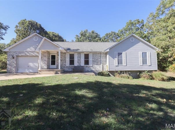105 Oakdale Circle, Cuba, MO 65453