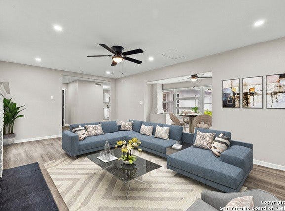 2406 W Kings, San Antonio, TX 78228