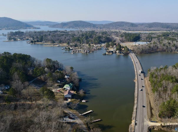 15 Mohawk Trail, Ohatchee, AL 36271