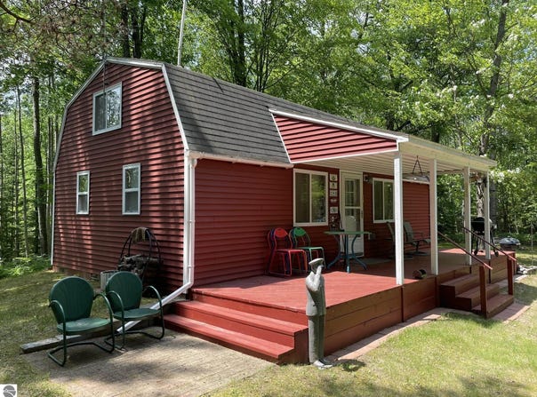 5218 E Laird Lake Road, Hale, MI 48739