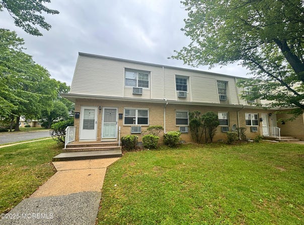 79 White Street, Eatontown, NJ 07724