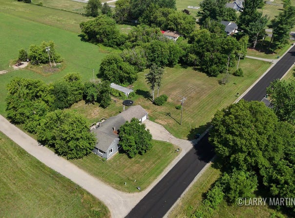 11739 14th Avenue NW, Grand Rapids, MI 49534