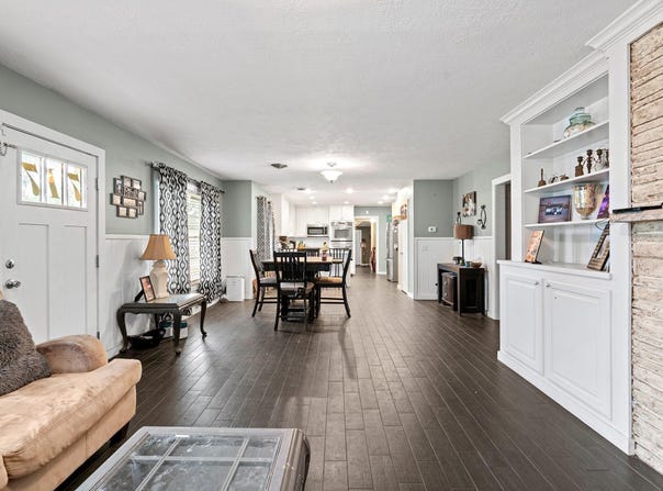 717 Cedar Ave, Rockdale, TX 76567