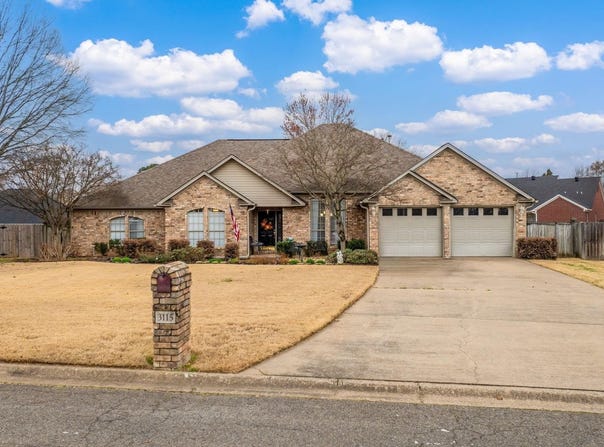 3115 Windcrest, Conway, AR 72034