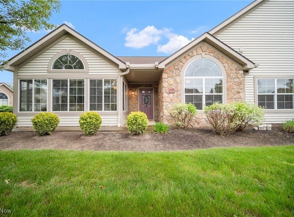 5210 Redford Drive, Brunswick, OH 44212
