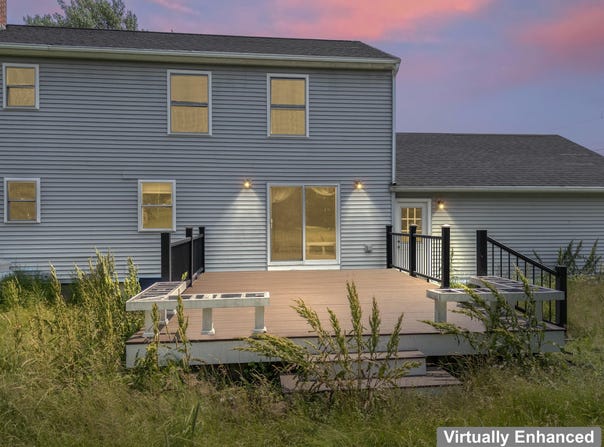 1121 River Avenue, Gardiner, ME 04345