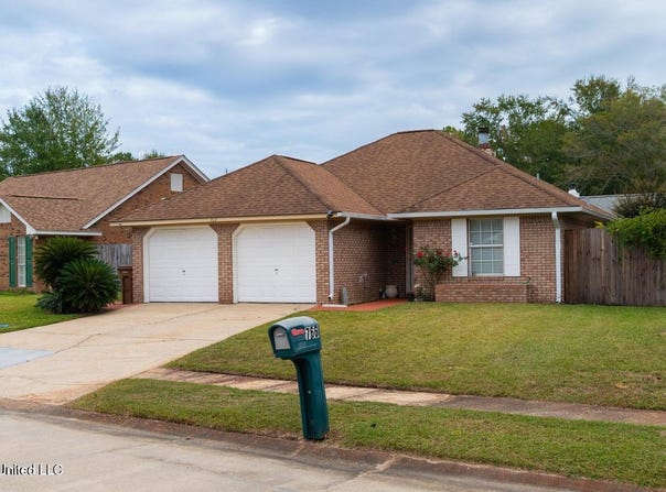 766 Whitney Drive, Biloxi, MS 39532