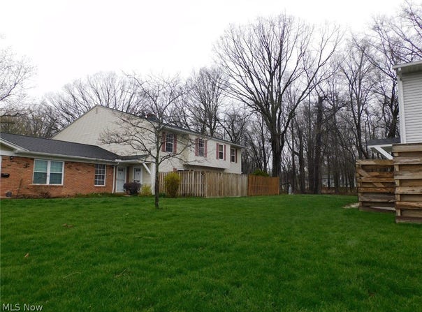 8027 Independence Drive, Mentor, OH 44060