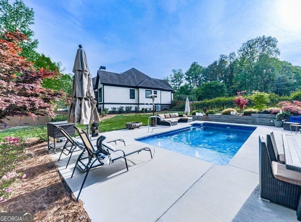 1076 Pinyan, Canton, GA 30115