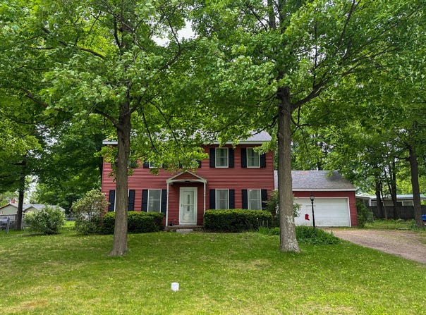 15 Woodland Drive, Peru, NY 12972