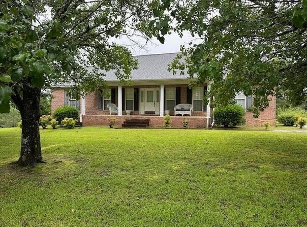 828 PEACEFUL ACRES Rd, Lynn, AL 35575