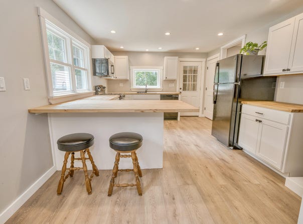 39 High Street, Freedom, ME 04941