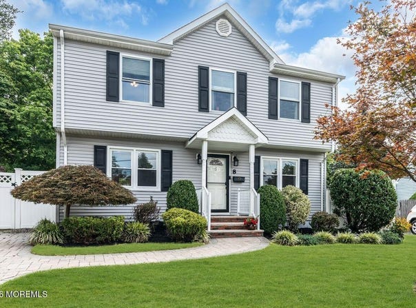 8 Highview Road, East Brunswick, NJ 08816