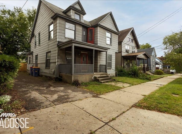 318 Diamond Avenue SE, Grand Rapids, MI 49506
