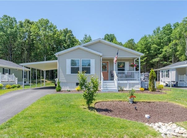 9 Cheryl Lane, Coventry, RI 02816