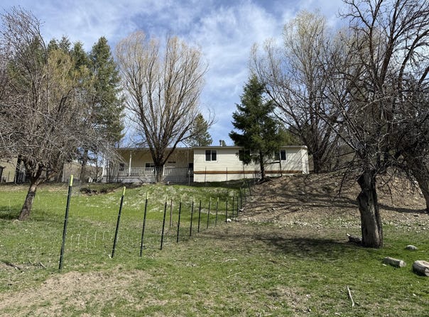 155 ST PETERS CREEK RD, MALO, WA 99150