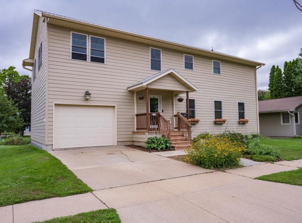 511 W Pearl Street, New Lisbon, WI 53950