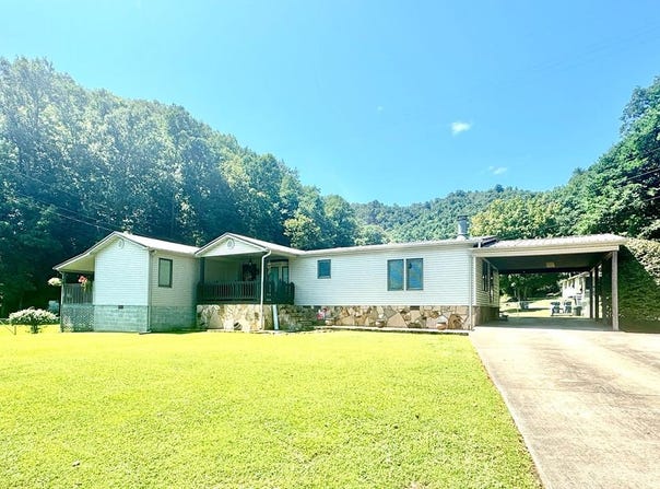 192 Hamilton Lane, Pikeville, KY 41501