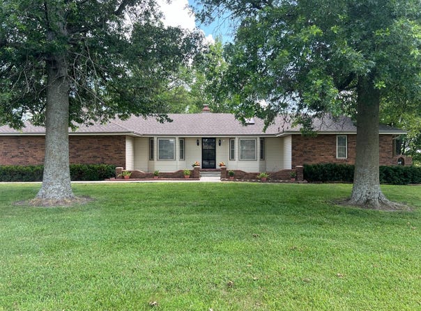 13607 State Rt 2 hwy, Harrisonville, MO 64701