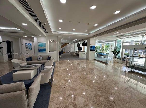 2670 E Sunrise Blvd, Fort Lauderdale, FL 33304