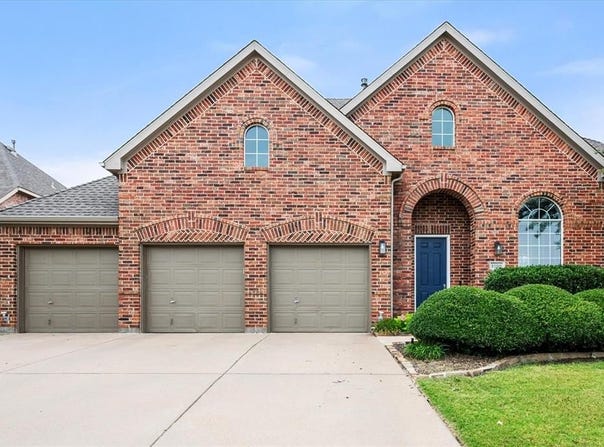 1300 Mallard Circle, Mansfield, TX 76063