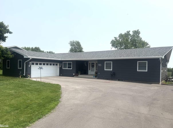 903 S Cherry Street, Creston, IA 50801