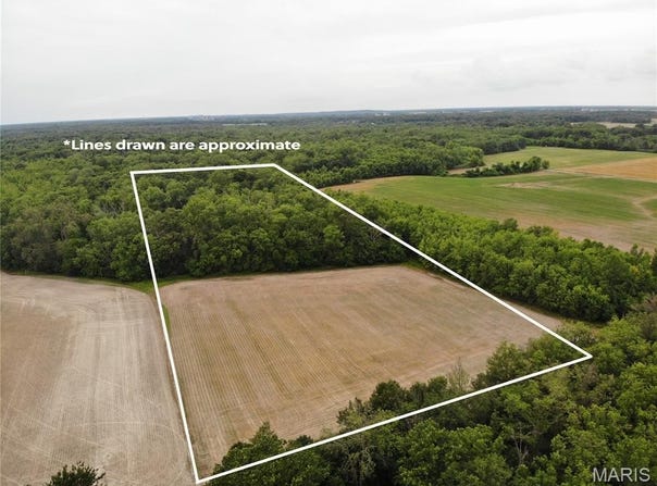 0 Basen Rd, Centralia, IL 62801